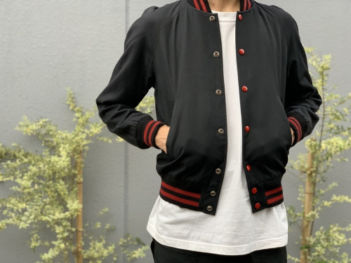 ラグジュアリーブランドのSaint Laurent Paris