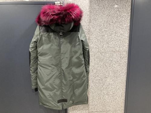 ダウンコートのレディース