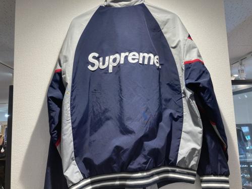 シュプリームのジャケット