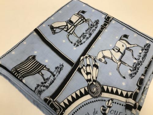 スカーフのカレ