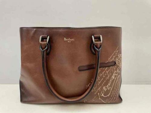 Berlutiのベルルッティ