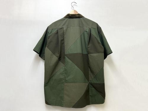 サカイのHank Willis Thomas Solid Mix Shirt