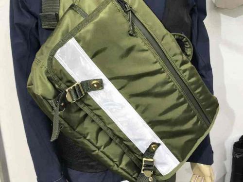 ビッグメッセンジャーバッグの22SS