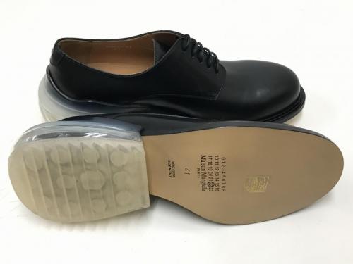 メゾンマルジェラのレザーシューズ