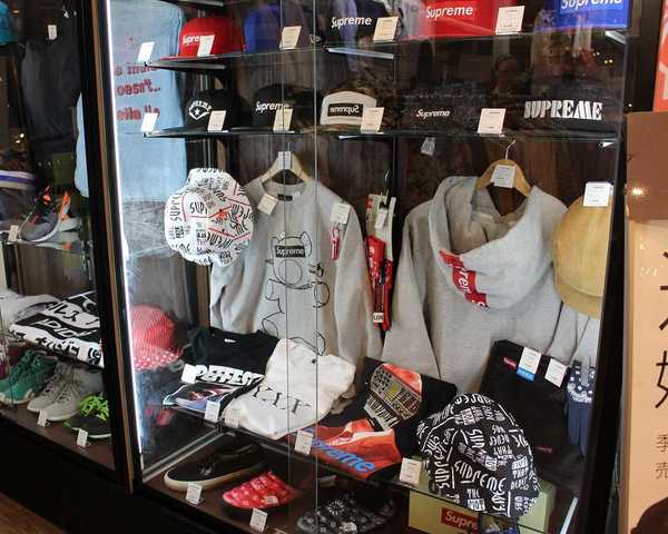 supreme キャップ　水原希子着 Supreme Cap 水原希子 入荷!!! | ブランド古着SHOPフォーサイト