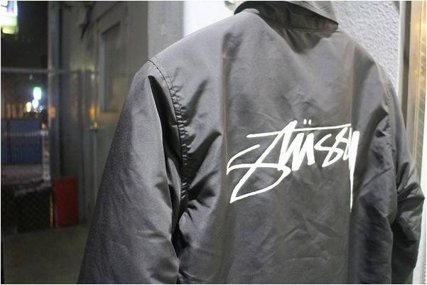 STUSSY×CHAMPION不動のコラボ[2015.12.24発行]｜トレファクスタイル