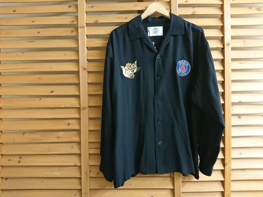 何かと話題 Paris Saint Germain パリサンジェルマン のコラボシャツ入荷 19 05 10発行