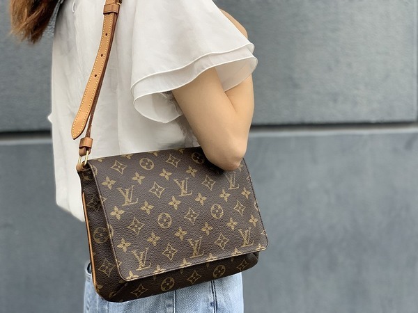 VUITTON ミュゼットタンゴ ショルダーバッグ