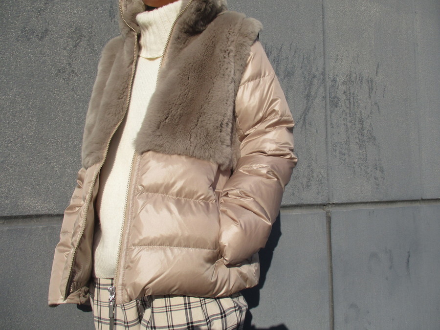 LAPINE BLANCHE【ラピーヌ ブランシュ】よりダウンジャケットが入荷 