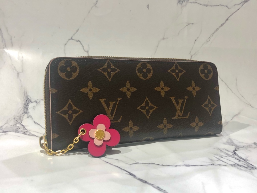 LOUIS VUITTON /ルイ ヴィトン】よりポルトフォイユクレマンス