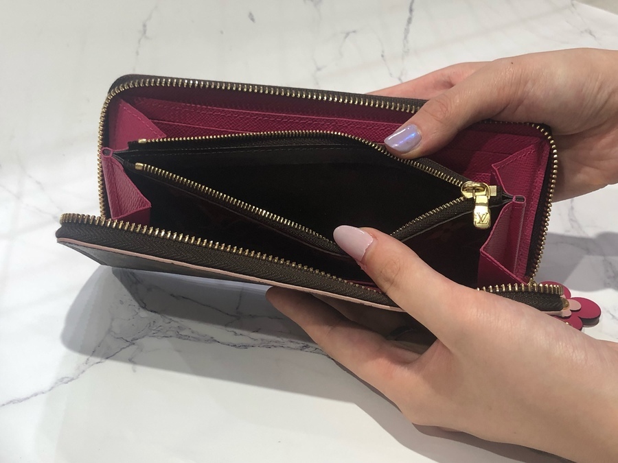 国内外の人気が集結 LOUIS VUITTON /ルイ ヴィトン】よりポルトフォイユクレマンス 小物