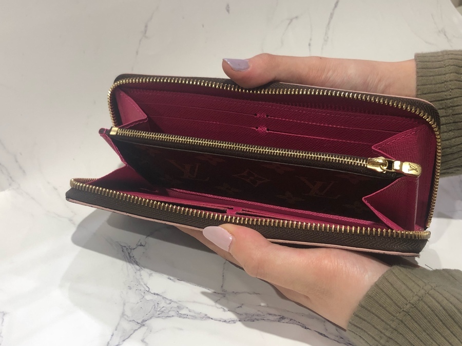 LOUIS VUITTON /ルイ ヴィトン】よりポルトフォイユクレマンス