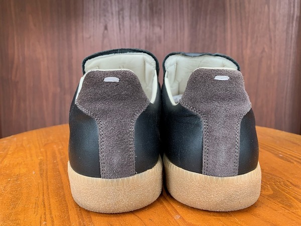 Maison Margiela/メゾンマルジェラ】よりスリッポンジャーマン