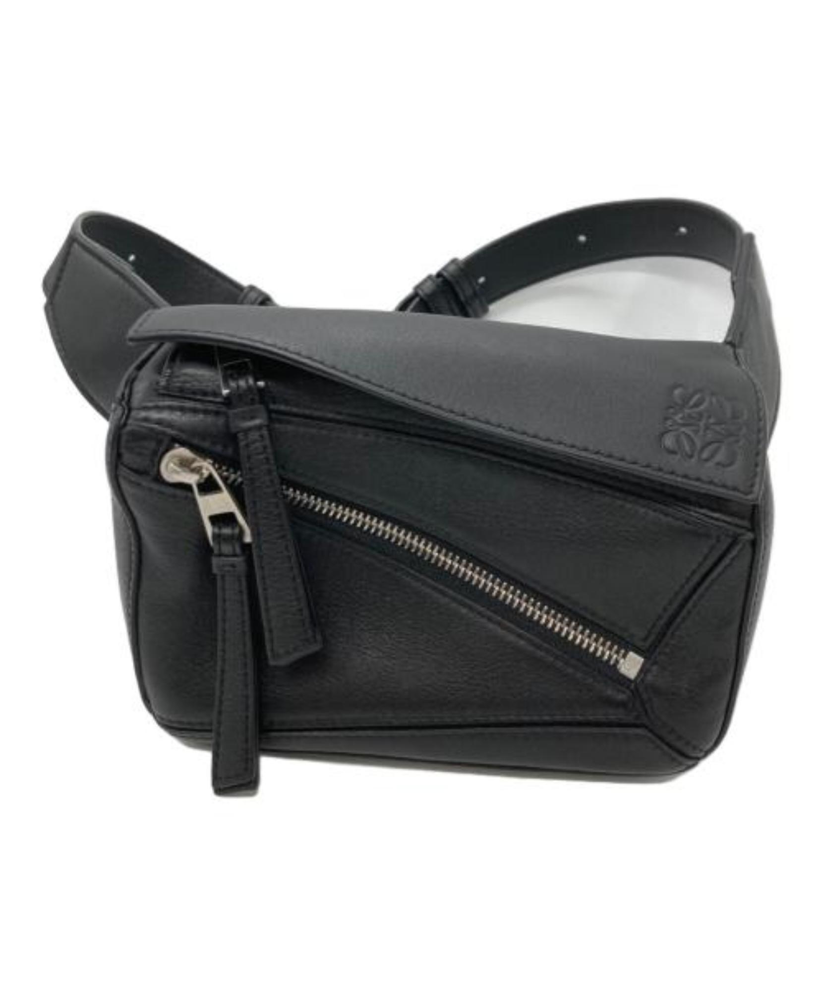 美品 パズル バム スモール スタッフが買ってみた】LOEWE(ロエベ)/パズルバムバッグミニのサイズ感