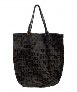 「ラグジュアリーブランドのFENDI 」