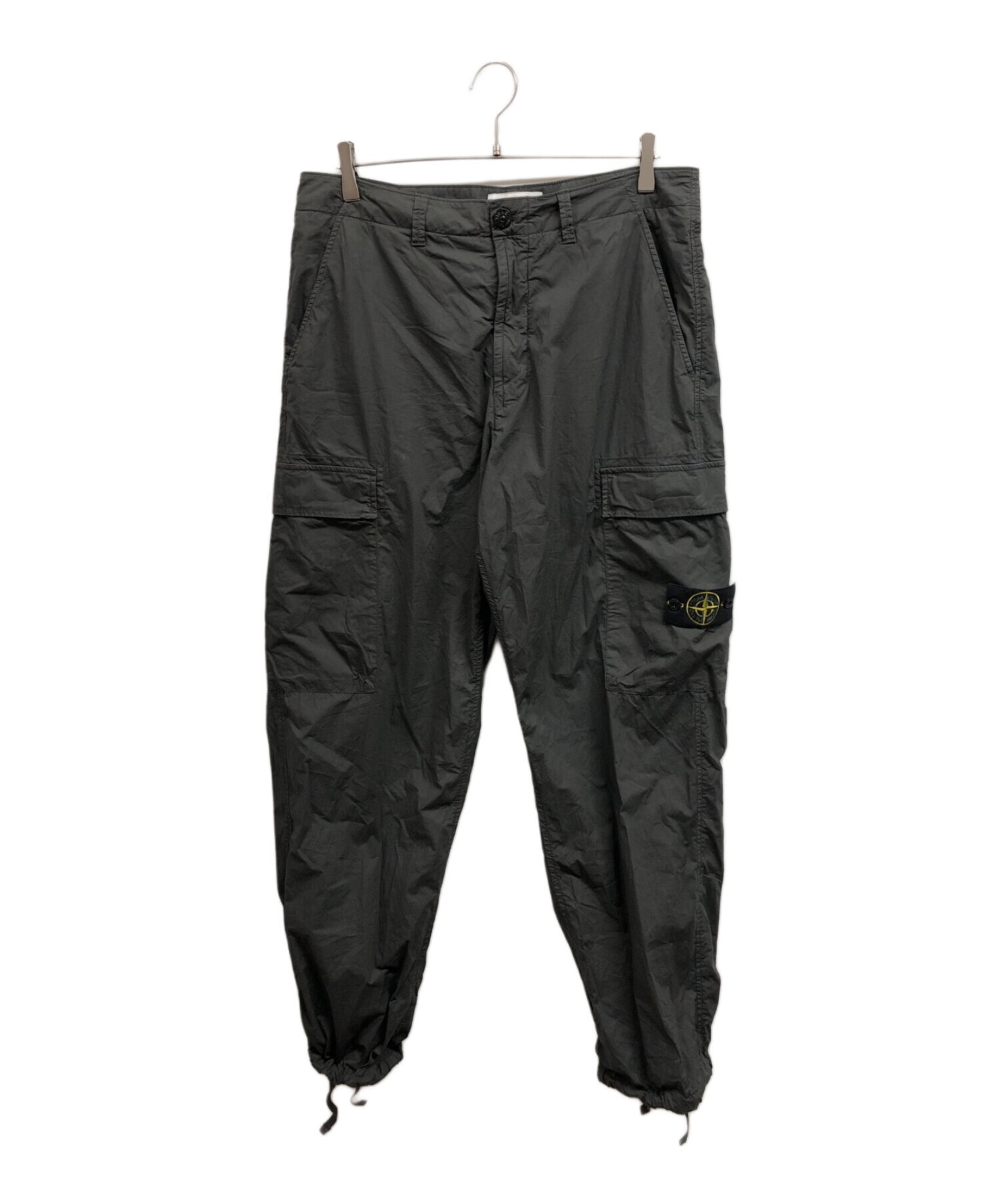 STONE ISLAND / ストーンアイランド】カーゴパンツ | 都会に馴染む洗練