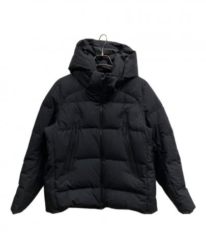 「アウトドアブランドのDESCENTE ALLTERRAIN 」