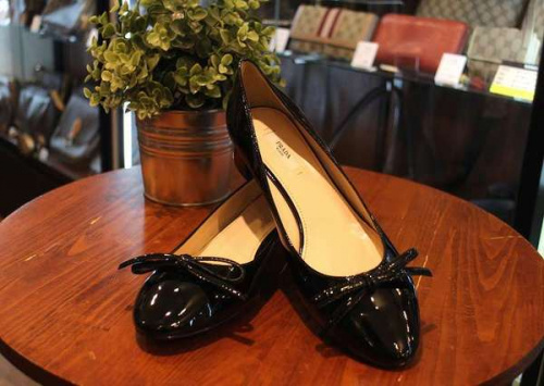 レディースのトップス