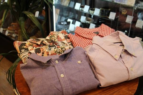 メンズのトップス