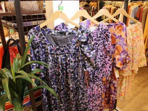 アンタイトルの川口