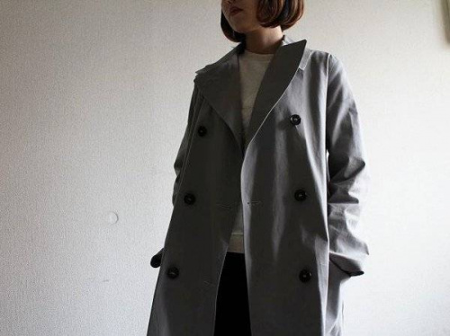 ゴム引きコートのマッキントッシュ