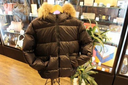 メンズのダウンジャケット