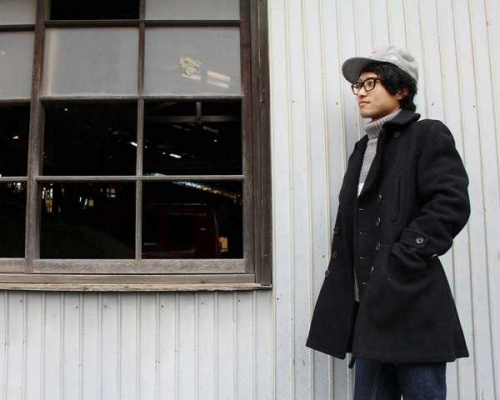 トップスのPコート