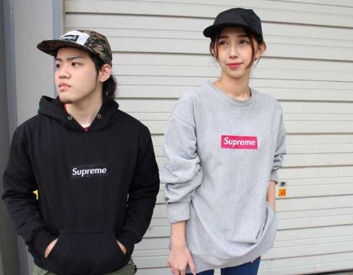 ラリーのトップス