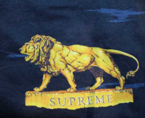 BDシャツのシュプリーム