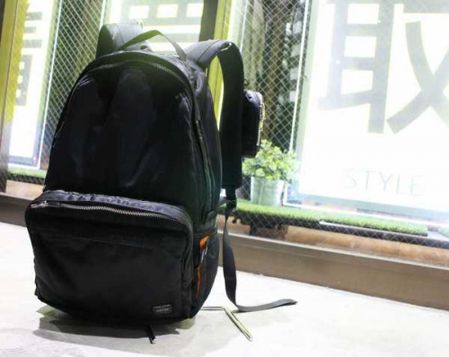 シューズ・バッグのリュック