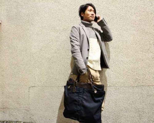 メンズのバッグ