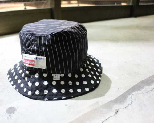 シュプリームのコム デ ギャルソン