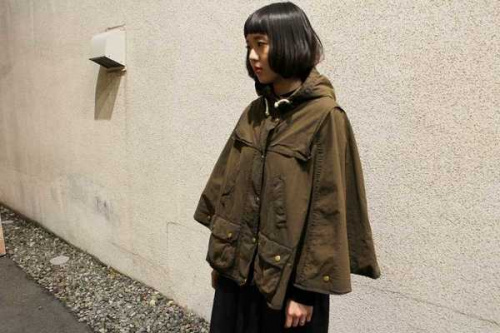 Babourのバブアー