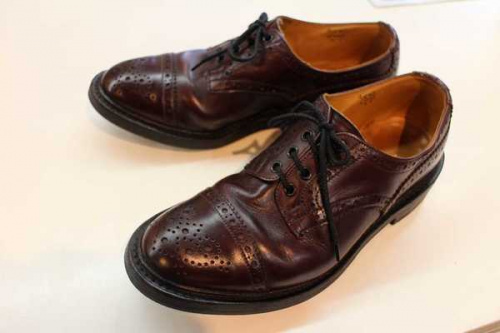 トリッカーズのシューズ