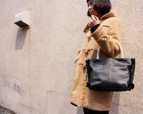 レディースのバッグ