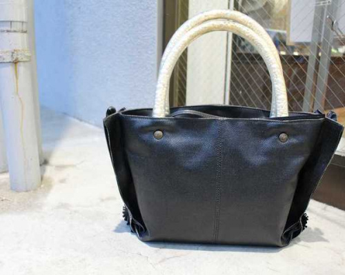 バッグのトートバッグ