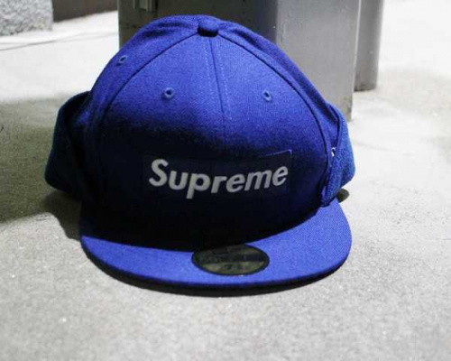 SUPREMEのストリート