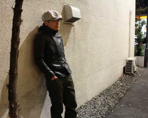 メンズのトップス