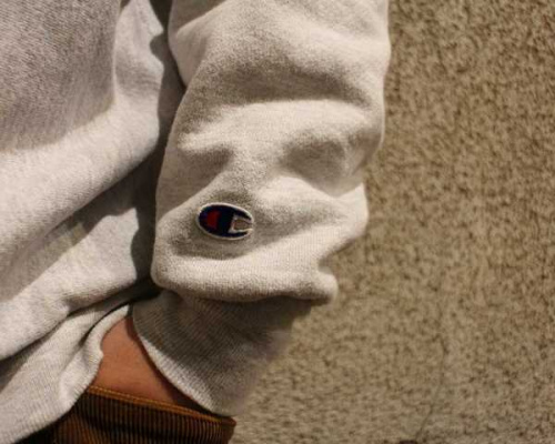 トップスのスウェット