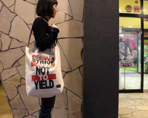 レディースのショルダーバッグ