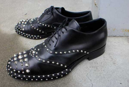 PRADAのドレスシューズ