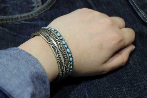 メンズのアクセサリー