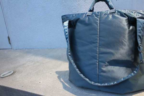 BEAUTY & YOUTHのMUG