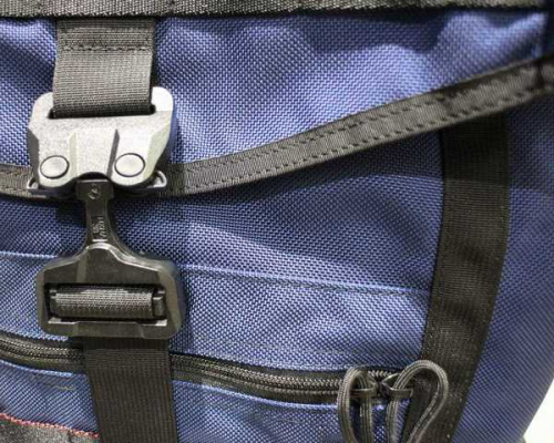 バックパックのブリーフィング