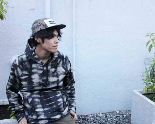 メンズのトップス