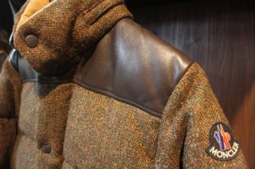 モンクレールのMONCLER