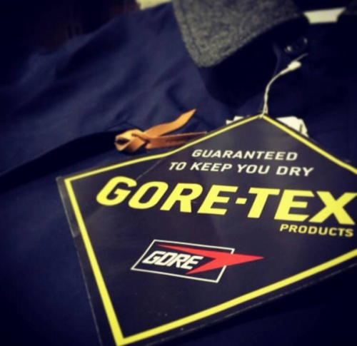 マウンテンパーカーのGORE-TEX