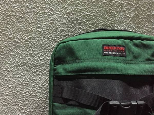 BRIEFINGのコラボ