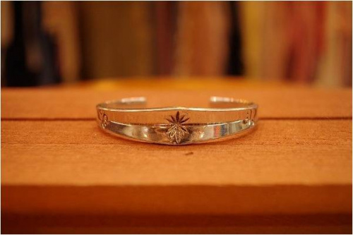 インディアンジュエリーのアクセサリー