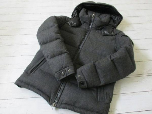 メンズのトップス